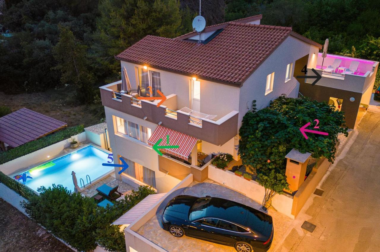 Bruno'S Poolside Apartments - Near Beach Trogir Eksteriør bilde